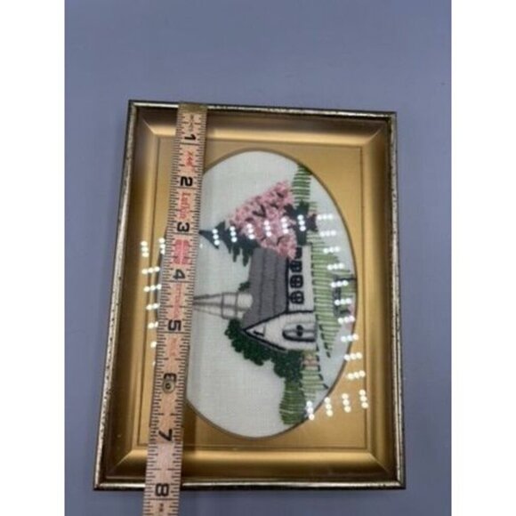 Vtg Handmade Embroidered Church‎ Steeple Scene In Gold Frame Trees - Picture 6 of 7
